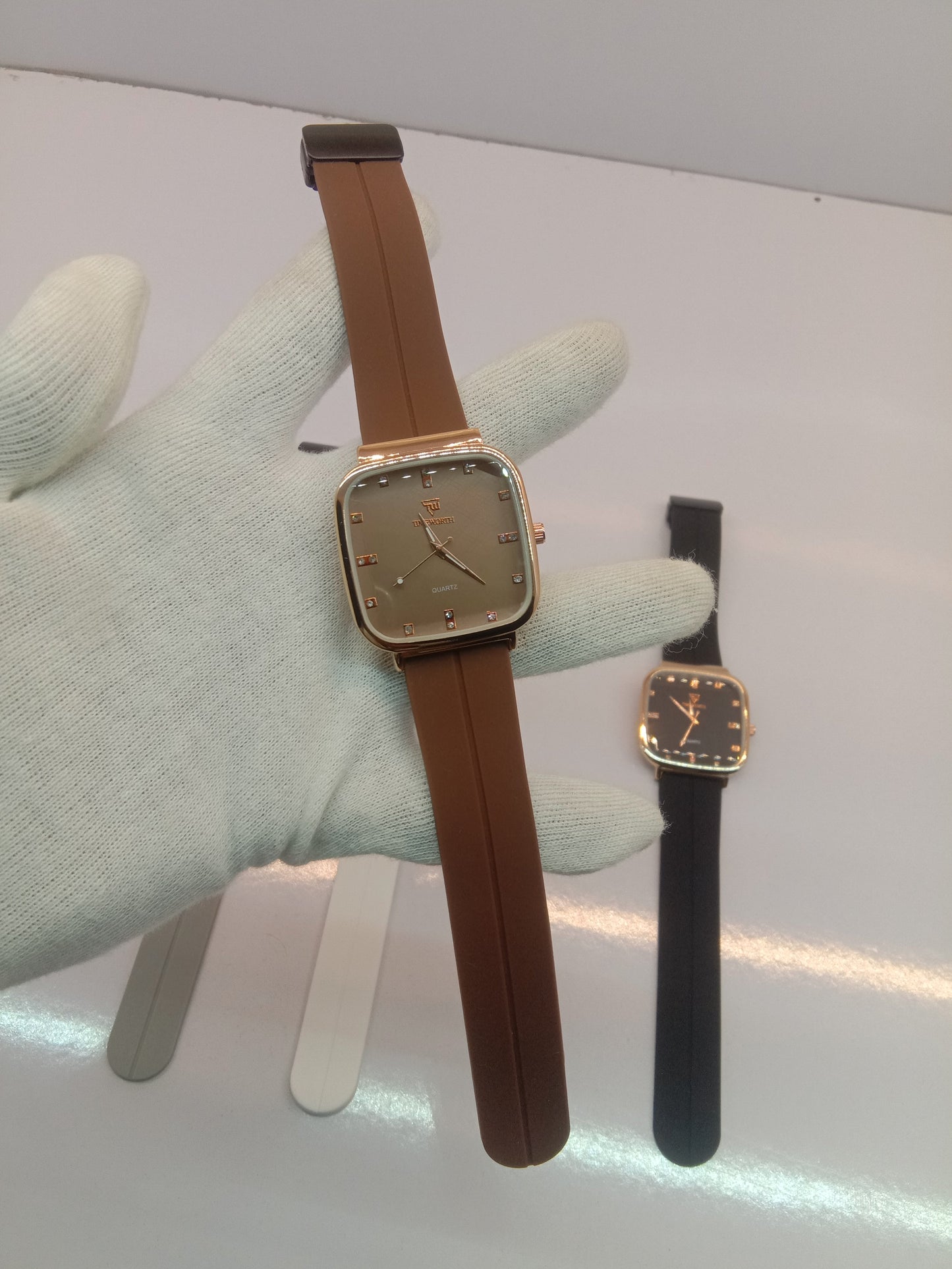 Royal Silicone-Strap Watches with Master-Lock With Multi-Color Sport & Casual Use